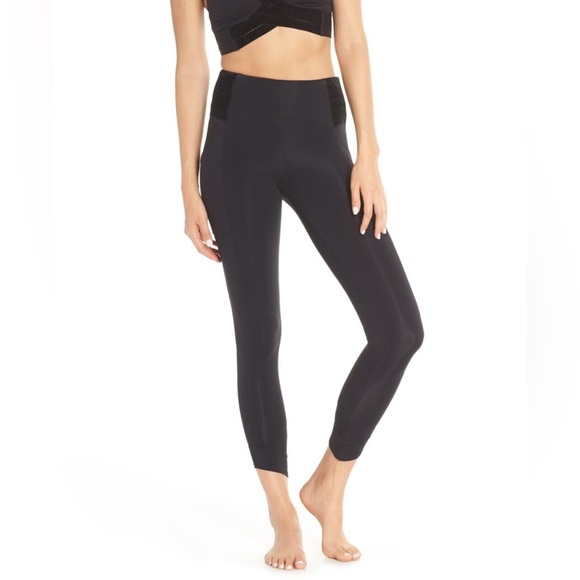 FP Movement by Free People Wonderstruck Black Velvet Detail Leggings S - Picture 2 of 10